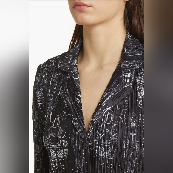 NWT/ lala Interstellar Astronauts Long Sleeve Plissé Top & High Waist Pants - Picture 5 of 13